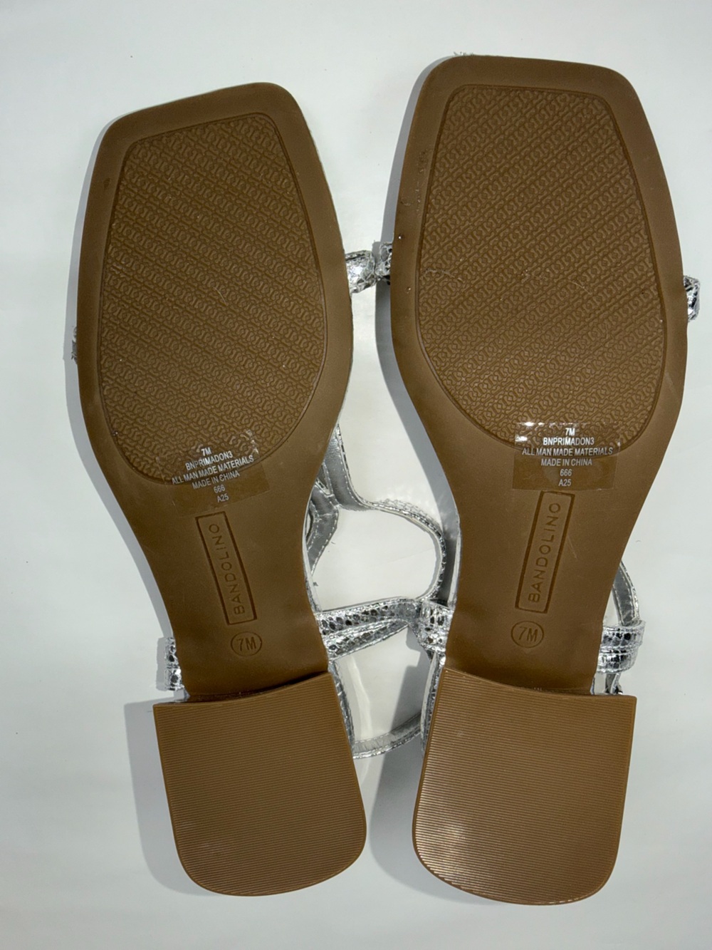 Bandolino Primadon Block Heel Sandals-Silver Snake skin size 7 - Picture 6 of 9